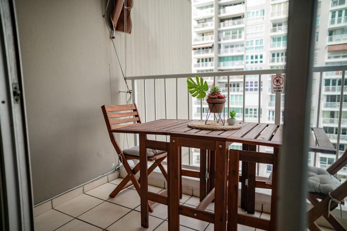 Steps From Foxwoods- Beachfront Retreat With Pools 산후안 외부 사진